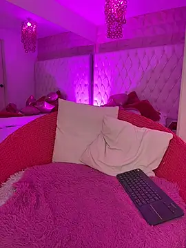 Kitty madness online show from February 2026 08:27:01 PM