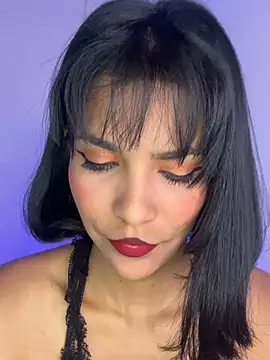 Snapshot of Kitty_Wild_19 chatting on March 2026 11:21:02 PM Kitty Wild 19 online show from March 2026 11:21:02 PM