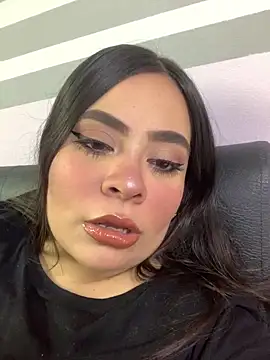 montserrat J online show from February 2026 03:27:01 PM