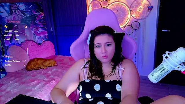 ALIS E G online show from June 2026 08:19:01 PM
