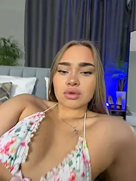 MonicaWestt online show from May 2026 07:36:01 AM