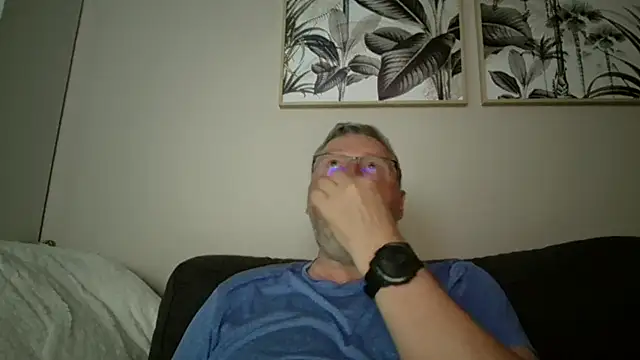 doudou310 online show from May 2026 04:39:02 AM