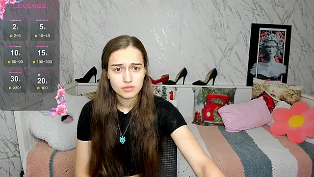 Alisa  Hall online show from February 2026 04:38:01 AM