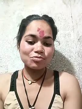 Snapshot of Sunali_Bendre chatting on March 2026 02:23:01 PM Sunali Bendre online show from March 2026 02:23:01 PM