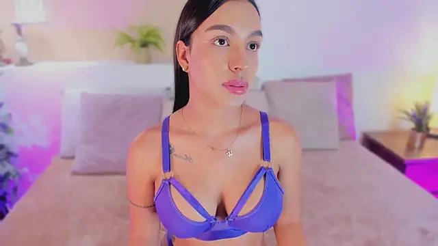 xiomara cortes online show from May 2026 07:44:01 PM