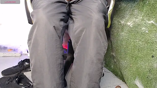 Snapshot of Walkers05 chatting on March 2026 05:44:01 AM Walkers05 online show from March 2026 05:44:01 AM