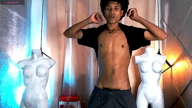 Snapshot of Walkers05 chatting on March 2026 05:56:01 PM Walkers05 online show from March 2026 05:56:01 PM