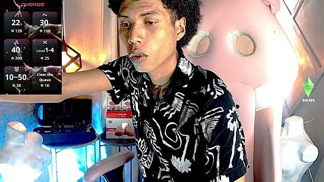 Snapshot of Walkers05 chatting on April 2026 05:55:01 PM Walkers05 online show from April 2026 05:55:01 PM