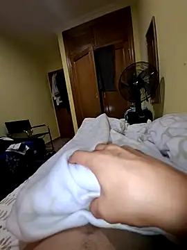 Axel1997dj online show from February 2026 10:47:02 PM