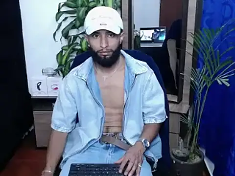  noahdiaz online show from February 2026 05:59:02 AM