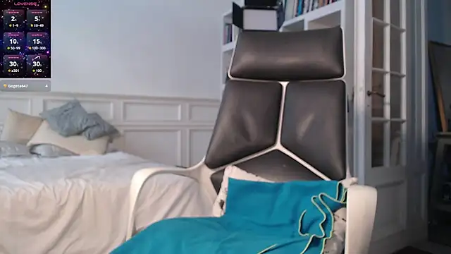 Snapshot of croquetita chatting on April 2026 08:31:02 PM croquetita online show from April 2026 08:31:02 PM
