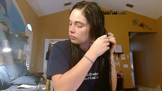 ahungkittykat online show from April 2026 02:40:01 PM