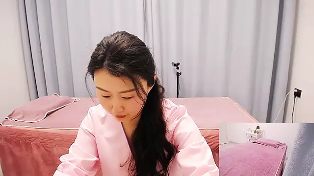 Snapshot of anne2026 chatting on March 2026 01:55:02 AM anne2026 online show from March 2026 01:55:02 AM