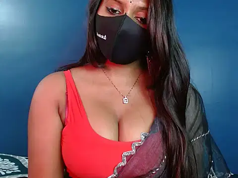 Hotginni4 online show from February 2026 03:31:01 PM