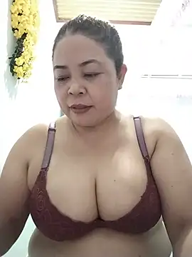 Baby-bigtits2026 online show from May 2026 10:21:02 AM
