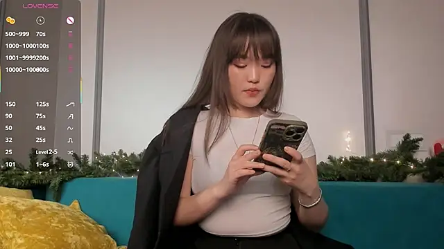 AdrianSpore online show from February 2026 01:04:01 AM