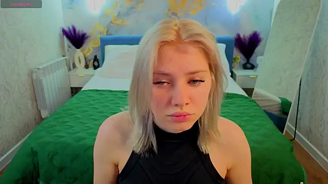 Kate Krose online show from April 2026 01:03:01 AM