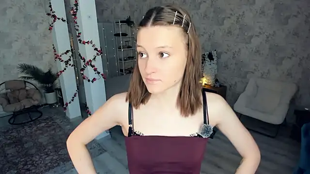 LianneBynon online show from February 2026 08:21:01 AM