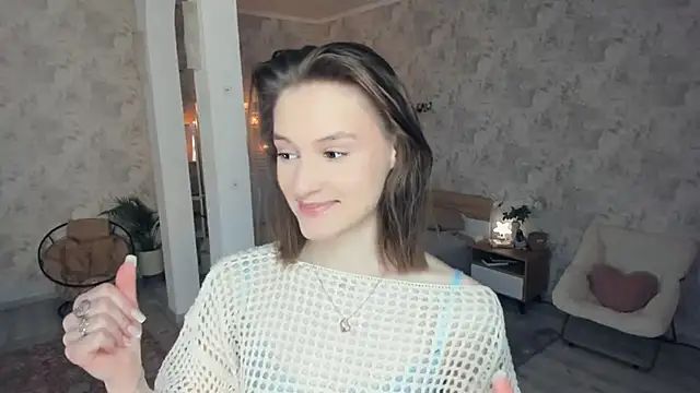 LianneBynon online show from June 2026 08:18:02 AM