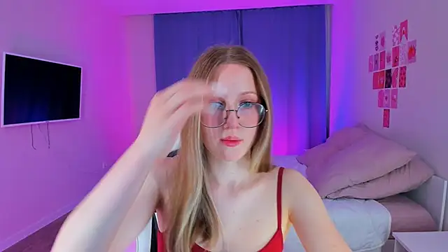 Snapshot of Vega_Taylor chatting on April 2026 04:46:01 AM Vega Taylor online show from April 2026 04:46:01 AM