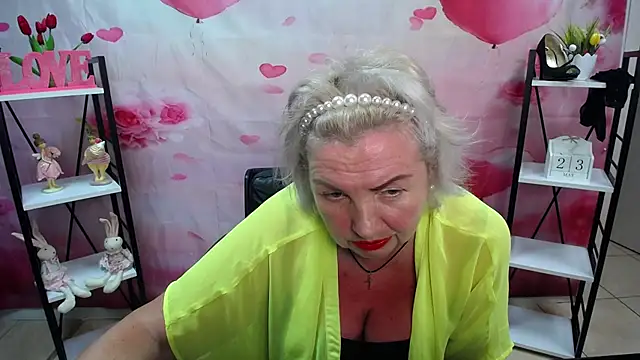Snapshot of RenataDaster chatting on May 2026 04:55:02 PM RenataDaster online show from May 2026 04:55:02 PM