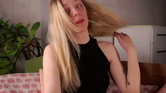 LeeryWonder online show from June 2026 02:23:02 AM