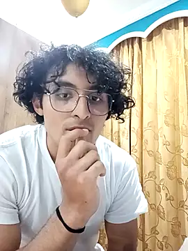 Apolo Men online show from March 2026 04:41:01 AM