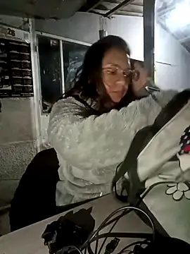 ISABELLA-24  online show from March 2026 02:04:01 AM