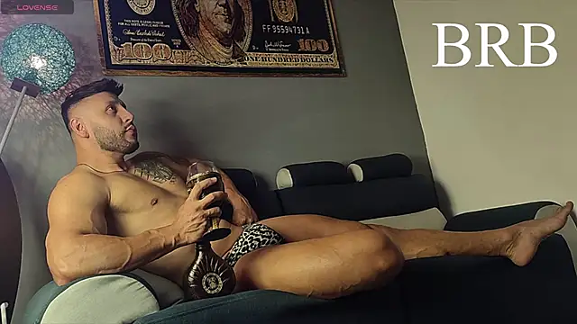 Snapshot of williamparra55 chatting on March 2026 01:06:01 PM williamparra55 online show from March 2026 01:06:01 PM