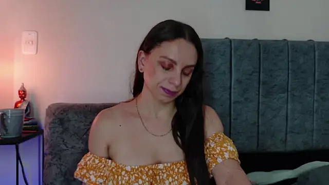 Snapshot of NatalyGuzman26 chatting on March 2026 12:27:02 AM NatalyGuzman26 online show from March 2026 12:27:02 AM