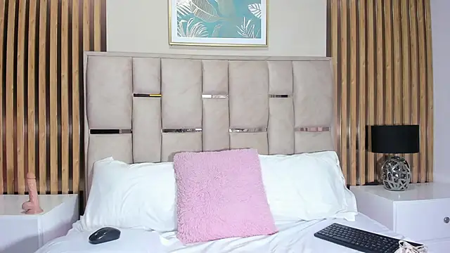 emma evanss   online show from March 2026 11:38:01 AM