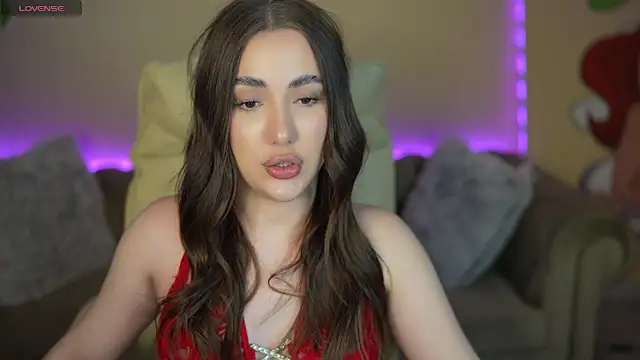 OliviaMoore  online show from June 2026 12:53:01 PM