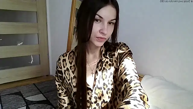 JuliaLovely online show from April 2026 01:57:02 PM