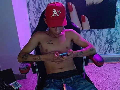 Piter Strauss online show from February 2026 01:21:01 AM