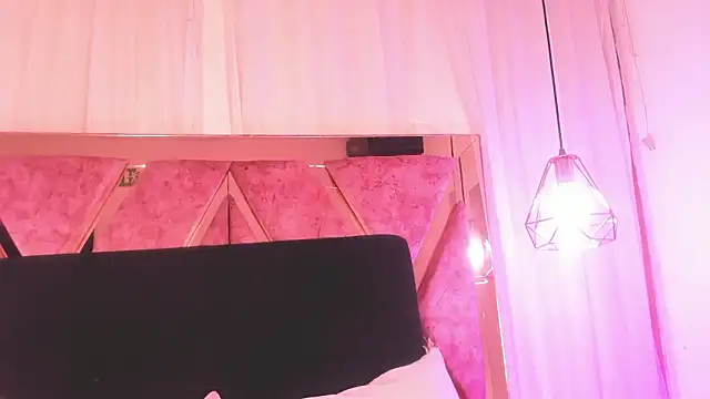 shantal cooper  online show from March 2026 07:08:01 PM