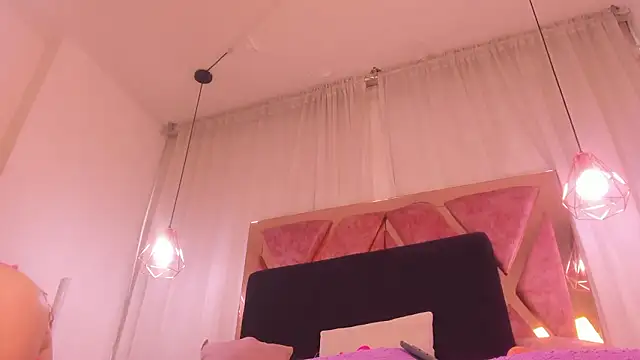 shantal cooper  online show from March 2026 05:45:01 PM