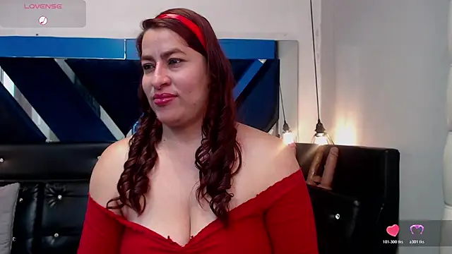 Alison-mar online show from June 2026 07:29:01 PM