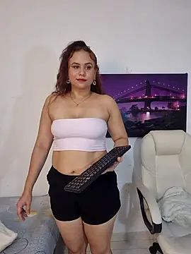 alennax online show from May 2026 12:24:01 PM