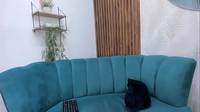 Angel Leewii online show from February 2026 03:32:02 AM