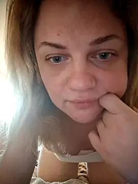 VitniKis online show from February 2026 06:35:01 AM