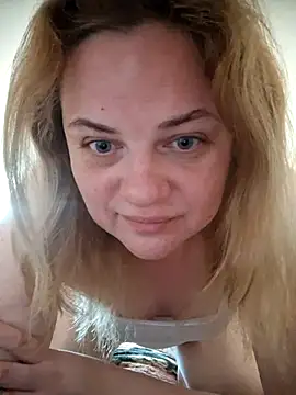 VitniKis online show from March 2026 07:46:02 AM