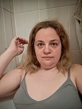 VitniKis online show from March 2026 04:10:01 PM