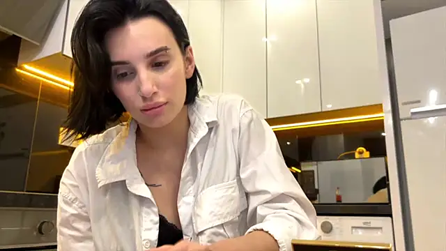 BlackFox V online show from March 2026 07:19:02 PM