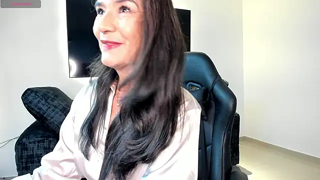 Emma Mendozaa online show from June 2026 11:33:01 AM