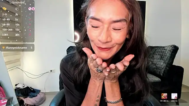 Emma Mendozaa online show from June 2026 11:30:02 AM