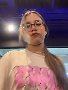 honey luminair online show from February 2026 02:01:02 PM