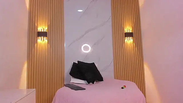 Snapshot of Christopher_Hunter chatting on March 2026 04:12:02 AM Christopher Hunter online show from March 2026 04:12:02 AM