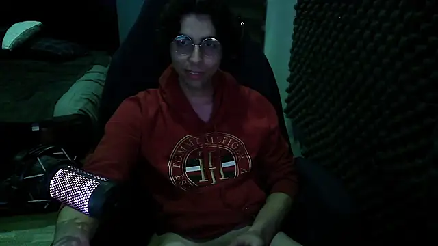 craker6999 online show from February 2026 06:17:01 AM