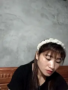 Cryyly online show from January 2026 11:36:01 PM