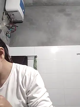 Cryyly online show from February 2026 12:36:01 AM